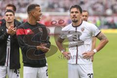3. Liga; Energie Cottbus - FC Ingolstadt 04; Spiel ist aus, Ingolstadt gewinnt 1:4, Spieler bedanken sich bei den Fans Pascal Testroet (37, FCI) Marcel Costly (22, FCI)