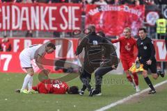 3. Liga; Rot-Weiss Essen - FC Ingolstadt 04; Foul Felix Keidel (43, FCI) Mizuta Kaito (24 RWE) Streit Moustier Tom (28 RWE)