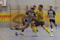 Lotto Bayern Hallencup - Saison 2024/25 - FC Hitzhofen/Oberzell - TSV Ober./Unterhaunstadt- Nico Seitz gelb Hitzhofen  - Baris Soysal grau Ober/Unterhaunstadt  - Foto: Meyer Jürgen