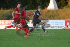 Kreisliga - Saison 2025/26- SV Zuchering - TV Münchsmünster - Yannick Stibbe rot Zuchering - Silas Wisser blau MÜ-Münster  - Foto: Meyer Jürgen