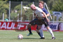 Kreisklasse - Saison 2024/25- TSV Gaimersheim II - TSV Etting  - Moritz Heckl weiss Gaimersheim - Sascha Depner blau Etting - Foto: Meyer Jürgen