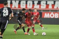 3. Liga; FC Ingolstadt 04 - SC Verl; Linus Rosenlöcher (19, FCI) Gayret Timur (30 Verl)