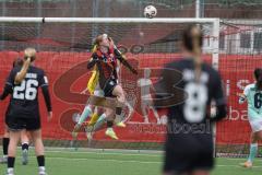 2. Bundesliga Frauen - Saison 2025/26 - FC Ingolstadt 04 Frauen - SG Andernach - Nina Penzkofer (Nr.29 - FC Ingolstadt Frauen I) - Bläser Elena TW Andernach - Foto: Meyer Jürgen