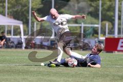 Kreisklasse - Saison 2024/25- TSV Gaimersheim II - TSV Etting  - Moritz Heckl weiss Gaimersheim - Sascha Depner blau Etting - Foto: Meyer Jürgen