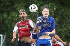 Kreisliga - Saison 2026/27- Türkisch SV Ingolstadt - SV Hundszell - Luca Ostermeier blau Hundszell  - Umut Yürükal rot Türkisch  - Foto: Meyer Jürgen