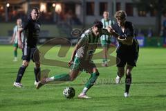 Landesliga - Saison 2025/26 - SV Manching - SSV Niedersonthofen - Leon Peric (Nr.20 - SV Manching) - Simon Frasch schwarz Niedersonthofen - Foto: Meyer Jürgen