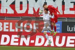 3. Liga - Saison 2024/25 - FC Ingolstadt 04 - SpVgg Unterhaching - Simon  Lorenz (Nr.32 - FCI) - Julian Kügel (Nr.9 - Unterhaching) - Foto: Meyer Jürgen