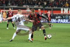 3. Liga; FC Ingolstadt 04 - Energie Cottbus; Zweikampf Kampf um den Ball Benjamin Kanuric (8, FCI) Hasse Tobias (14 ECO)