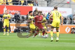 3. Liga; Alemannia Aachen - FC Ingolstadt 04; Zweikampf Kampf um den Ball Frederik Christensen (11, FCI) da Silva Kiala Joel (37 AA)