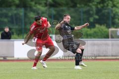 Kreisliga - Saison 2025/26- TSV Ingolstadt Nord - Türk SV Ingolstadt - Valjdrin Stafa schwarz Ing Nord - Mertcan Gürses rot Türkisch - Foto: Meyer Jürgen