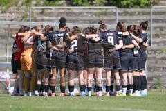 2. Bundesliga Frauen - Saison 2025/26 - FC Ingolstadt 04 Frauen - Borussia Mönchengladbach - Abklatschen vor dem Spiel -  Die Mannschaft bildet einen Kreis vor dem Spiel -  - Foto: Meyer Jürgen