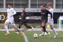 3. Liga - Testspiel - Saison 2025/26 - FC Ingolstadt 04 - SSV 1846 Ulm - Mattis Hoppe (Nr.2 - FCI) schiesst den 1:0 Führungstreffer - jubel - - Sadin Crnovsanin (Nr.24 - SSV Ulm) - Dennis Dressel (Nr.14 - SSV Ulm) - Foto: Meyer Jürgen