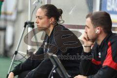 3. Liga; Rot-Weiss Essen - FC Ingolstadt 04; an der Seitenlinie, Spielerbank Cheftrainerin Sabrina Wittmann (FCI) Co-Trainer Fabian Reichler (FCI)