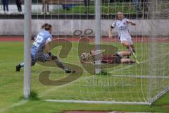 2. Bundesliga Frauen - Saison 2024/25 - FC Ingolstadt 04 Frauen - 1. FC Nürnberg - Torwart Anna-Lena Daum (Nr.22 - FCI Frauen) wehrt einen Ball ab - XXXXX - Foto: Meyer Jürgen