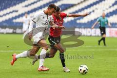 3. Liga; Hannover 96 II - FC Ingolstadt 04; Marcel Costly (22, FCI) Frauendorf Melkamu (14 H96) Zweikampf Kampf um den Ball