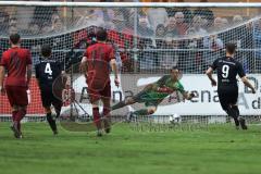 Toto Pokal; FC Sportfreunde Schwaig - FC Ingolstadt 04; Elfmeter Tor Jubel Treffer Ausgleich 1:1 Ascher, Raffael (9) Torwart Kai Eisele (25, FCI)