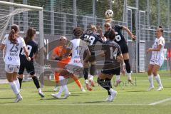 2. Bundesliga Frauen - Saison 2024/25 - FC Ingolstadt 04 Frauen - SCR Altach - Kerstin Bogenschütz (Nr.6 - FCI Frauen) mit einer Torchance - Sarah Dübel Torwart Altach - XXXXX - Foto: Meyer Jürgen