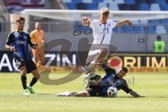 3. Liga; 1. FC Saarbrücken - FC Ingolstadt 04 - Zweikampf Kampf um den Ball Max Plath (14 FCI) Naifi Amine (25 FCS)