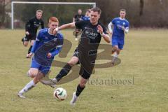 Freundschaftsspiel - Saison 2025/26 - SV Menning - SV Manching - Fabian  Neumayer (Nr.9 - SV Manching) - Moritz Faigle blau Menning  - Foto: Meyer Jürgen