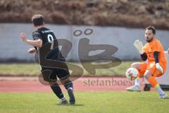 Kreisklasse - Saison 2025/26- TSV Gaimersheim II - SV Lippertshofen - Dominik Telli TW Lippertshofen - Denis Janjic schwarz Gaimersheim - Foto: Meyer Jürgen