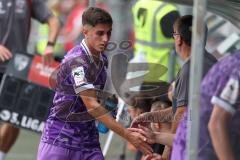 3. Liga - Saison 2026/27 - SC Preussen Münster - FC Ingolstadt 04 - Emre Gül (Nr.5 - FCI) klatscht ab nach seiner Auswechslung an der Spielerbank - XXXXX - Foto: Meyer Jürgen