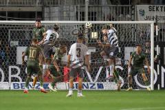 3. Liga; SV Sandhausen - FC Ingolstadt 04; Ryan Malone (16, FCI) rettet an der Torlinie mit dem Kopf vor Mühling Alexander (15 SVS) Schikora Marco (21 SVS) Max Dittgen (10, FCI) Niclas Dühring (18, FCI)