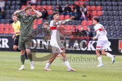 3. Liga; VfB Stuttgart 2 - FC Ingolstadt 04; Torchance verpasst Sebastian Grönning (11, FCI) ärgert sich, Simnica Luan (15 VFB)