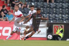 3. Liga - Saison 2025/26 - VFB Stuttgart II - FC Ingolstadt 04  - Marcel Costly (Nr.22 - FC Ingolstadt 04) - Dominik Nothnagel (Nr.29 - VFB Stuttgart II) - Foto: Meyer Jürgen