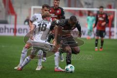 3. Liga - Saison 2026/27 - FC Ingolstadt 04 - SV Wehen Wiesbaden - Joseph Ganda (Nr.16 - FCI) - Donny Bogicevic (Nr.8 - Wehen/Wiesbaden) - Foto: Meyer Jürgen