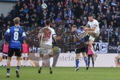 3. Liga; Arminia Bielefeld - FC Ingolstadt 04; rechst Ryan Malone (16, FCI) Wörl Marius (38 AB) Lukas Fröde (34, FCI) Schreck Sam (8 AB)