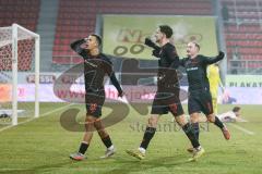 3. Liga; SSV Jahn Regensburg - FC Ingolstadt 04; Tor Jubel Treffer 0:3 Marcel Costly (22, FCI) Mattis Hoppe (2, FCI) Julian Kügel (29, FCI)