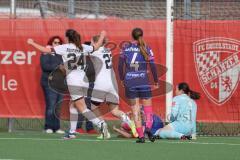 2. Bundesliga Frauen - Saison 2025/26 - FC Ingolstadt 04 Frauen - FSV Mainz -  Der 1:0 Führungstreffer durch - Nina Penzkofer (Nr.29 - FC Ingolstadt Frauen I) - Matsumoto Mamiko Torwart Mainz - jubel -  - Foto: Meyer Jürgen