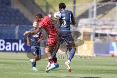 3. Liga - Saison 2025/26 - TSG Hoffenheim II - FC Ingolstadt 04  - Marcel Costly (Nr.22 - FCI) - Kelven Frees (Nr.5 - TSG Hoffenheim II) - Foto: Meyer Jürgen