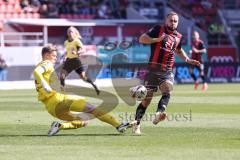 3. Liga; FC Ingolstadt 04 - Rot-Weiss Essen; Torchance verpasst David Kopacz (29, FCI) Torwart Golz Jakob (1 RWE)