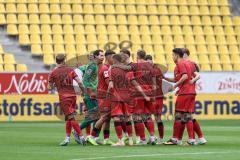 3. Liga; Alemannia Aachen - FC Ingolstadt 04; vor dem Spiel Teambesprechung Motivation Torwart Kai Eisele (25, FCI)