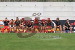 DFB - Pokal Frauen 1. Runde - Saison 2023/2024 - FC Ingolstadt 04 - FC Carl Zeiss Jena - Ersatzbank mit Spielerinnen - Foto: Meyer Jürgen