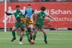 AUDI Amateuercup - Saison 2024/25 - TSV Lichtenau - FC Geisenfeld - Christian Feil grün links Geisenfeld - Deniz Hadzic gelb Lichtenau - Manuel Obermeier grün rechts Geisenfeld - Foto: Meyer Jürgen