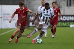3. Liga - Saison 2026/27 - FC Ingolstadt 04 -  Großaspach - Obed Ugondu (Nr.17 - FCI) - Luca Molinari (Nr.21 - Großaspach) - Foto: Meyer Jürgen