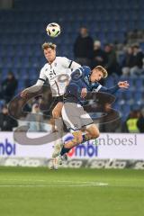 3. Liga; Arminia Bielefeld - FC Ingolstadt 04; Zweikampf Kampf um den Ball Simon Lorenz (32, FCI) Kania Julian (7 AB)