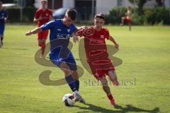 Kreisliga - Saison 2026/27- TSV Großmehring - SV Zuchering - Leander Friedl rot Zuchering - Denis Hirschinger blau Großmehring - Foto: Meyer Jürgen