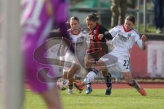 2. Bundesliga Frauen - Saison 2025/26 - FC Ingolstadt 04 Frauen - Eintracht Frankfurt II - Stefanie Reischmann (Nr.24 - FC Ingolstadt Frauen I) - Zimmermann Tessa weiss Frankfurt - Schäfer Helene weiss Frankfurt rechts  - Foto: Meyer Jürgen