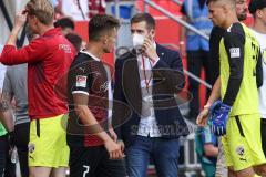 2.BL; FC Ingolstadt 04 - 1. FC Heidenheim; Niederlage 1:2, neuer Pressesprecher Felix Gärtner (FCI) mit Dennis Eckert Ayensa (7, FCI)