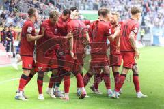 3. Liga; MSV Duisburg - FC Ingolstadt 04; Tor Jubel Treffer 0:1 Führung Davide Sekulovic (33, FCI) Jonas Scholz (15, FCI) Yann Sturm (7, FCI) Frederik Christensen (11, FCI) Gustav Christensen (24, FCI) Torwart Kai Eisele (25, FCI) Simon Lorenz (32, FCI)