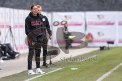 3. Liga; VfB Stuttgart 2 - FC Ingolstadt 04; an der Seitenlinie, Spielerbank Cheftrainerin Sabrina Wittmann (FCI)