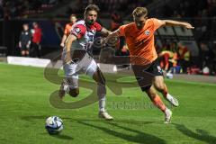 3. Liga; FC Viktoria Köln - FC Ingolstadt 04; Benjamin Kanuric (8, FCI) Schultz Michael (3 Köln) Zweikampf Kampf um den Ball