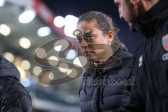 3. Liga; SC Verl - FC Ingolstadt 04; Cheftrainerin Sabrina Wittmann (FCI) geht vom Platz Pause