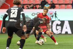 3. Liga; FC Ingolstadt 04 - Rot-Weiss Essen; Zweikampf Kampf um den Ball #Yann Sturm (7, FCI) Kostka Michael (2 RWE) Rios Alonso José-Enrique (23 RWE)