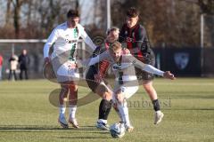 Bayernliga Nord - Saison 2024/25 - FC Ingolstadt 04 II - SC Eltersdorf - Valentin Hoti (Nr.6 - FCI U21) - Felix Rippert weiss Eltersdorf - Foto: Meyer Jürgen