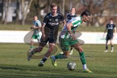 Landesliga - Saison 2025/26 - SV Manching - TSV Schwabmünchen - Leon Peric (Nr.20 - SV Manching) - Di Maggio Matteo schwarz Schwabmünchen - Foto: Meyer Jürgen