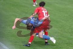 Kreisliga- Saison 2024/25- TSV Kösching - SV Hundszell - Pablo Krantz Blanco rot Kösching - Noah Schatzmann blau Hundszell - Foto: Meyer Jürgen